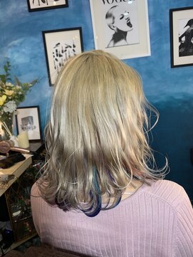 アスイン(asuin) ホワイトゴールドとユニコーンカラー