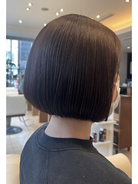 パカ(paka) ツヤ髪/つるんとまとまるボブ/大人のミニボブ