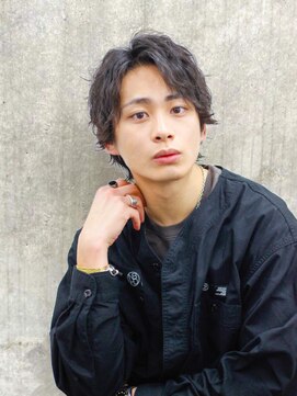 ビアンコ(BlANCO) センターパート×ツイストスパイラルパーマ（堀江・四ツ橋）