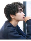 ツーブロック刈り上げなし”緩めパーマ韓流センターパート"