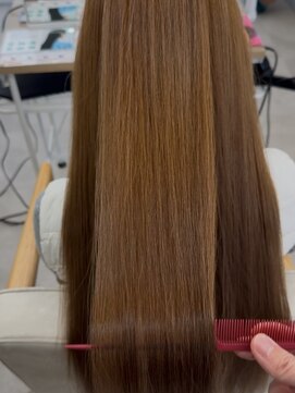 レヴィア(REVIA) 髪質改善トリートメント前髪カット顔まわりカット