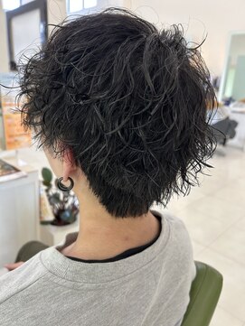 シュウ 西尾店(Shu) 縦落ちツイストスパイラル