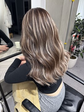 アルマバイロサ(ALMA by ROSA) ベージュカラー×ハイライトシールエクステ30枚 担当SE-YA