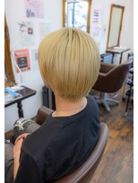 ヘアーメイク ダンス(hair make DANCE) 黒染めとパーマ履歴からの抜きっぱなしブロンド！
