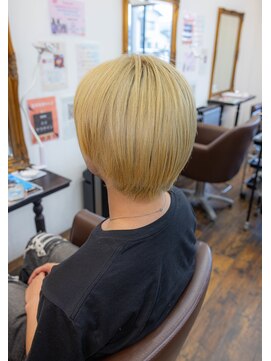 ヘアーメイク ダンス(hair make DANCE) 黒染めとパーマ履歴からの抜きっぱなしブロンド!