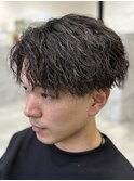 跳ねない。くるくるしない。縦落ちツイスパ
