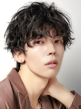 クロトヴィラ 天神大名(KUROT villa) シャドウパーマラウンドマッシュ