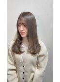 似合わせレイヤーカット&ブリーチでつくる透明感グレージュ
