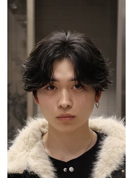 リスター(ReStar) 心斎橋ツイストスパイラルパーマ波巻きフェザーマッシュ