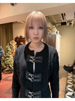 グッドフェローズ キタホリエ(GoodFellas kitahorie)&nbsp;透明感と艶を纏うハイトーンボブレイヤーブリーチデザインカラー