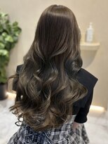 メラ 原宿(MELA) レイヤーカットハッシュカットグレージュブリーチなし黒髪暗髪