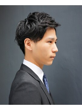 オーバーレイ(Overlay) ** Overlay ** 自由が丘 アップバングビジネスショート