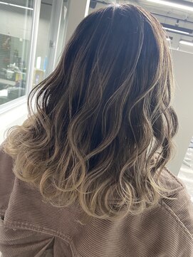 レディアル 大宮(REDEAL) 【REDEAL大宮】エアータッチバレイヤージュ[ハイライトメッシュ]