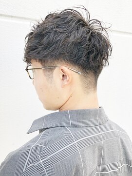 キアラ(Kchiara) 松田翔太さん風刈り上げパーマ×スパイラル