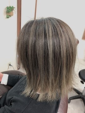 美容室ふうたん バレイヤージュベージュアッシュ