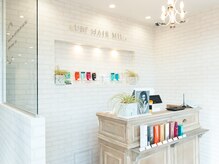 オーブ ヘアー ミラ 栄町店(AUBE HAIR mila)の雰囲気（開放感のある明るい店内で、くつろぎの時間をお過ごしください。）