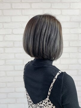 クラッチバイシオンアグリゲイト(CLUTCH by Zi-on aggregate) 透明感カラー◎グレージュアッシュ/マチルダボブ