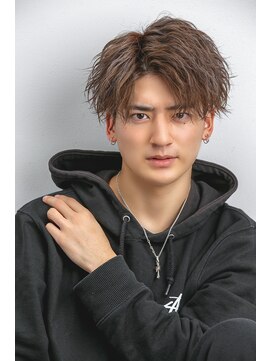 トゥーユー(to you...) メンズ刈り上げアップバング×ツイストスパイラルパーマ