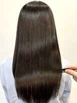 エヌポータル(N portal)&nbsp;【艶髪ロング】綺麗な大人女性スタイル 艶々サラサラ 潤いヘア