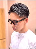 ツーブロック　ハイライト　大人　ショート