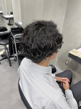 ハイプ 名古屋栄(HYPE) センターパート×波巻きパーマ（名古屋/栄/メンズ）