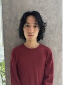 メンズのミディアムレイヤーパーマ