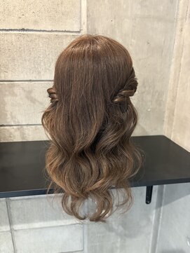 エイミー 伏見店(aemii) ねじりハーフツイン