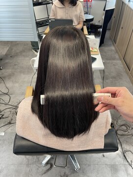 キング 梅田店(K!ng) 縮毛矯正髪質改善ハイライトレイヤーカット梅田美容室エクステ