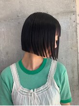 トイロ 中目黒(Toiro) 20代30代前髪あり切りっぱなしボブショートボブハイトーン