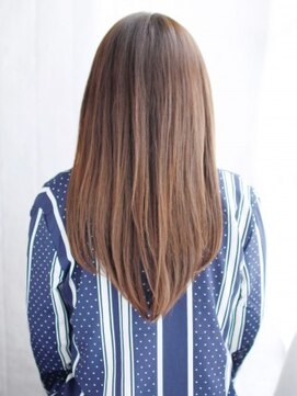 ナル 白山神社参道通り店(nalu) センターパートのラフロングスタイル