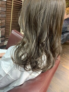 ヘアー クリエイト カルバリ(HAIR CREATE Calbari) マットアッシュ×ゆるゆるスタイル