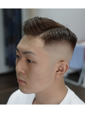 バーバーズ ストーリア(BARBERS STORIA) ハードパートスタイル