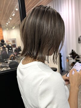 アットラップレーヴ(attrape-reve) 【attrape-reve】大人可愛い☆外ハネxラテベージュ