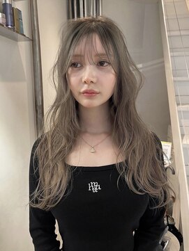 シキ 渋谷(siki) ハイトーン/ブリーチ/レイヤーカット/シアーカラー/渋谷/原宿