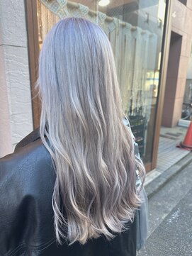 ベベ バイ モップス(be'be' by MOPS) ホワイトシルバー