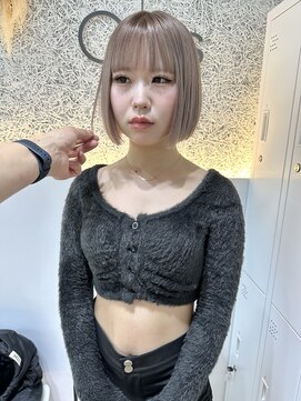 ミルクグレージュ×ボブ