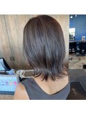 アッシュグレー/くびれヘア/レイヤーカット