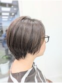 メリハリフォルムなショートボブ