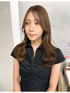 インビテーション(invitation) アプリエカラー　ベージュ