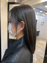 フィアート ヘアドレッシング サロン(Fiato Hairdressing Salon)&nbsp;艶感ストレートミディ