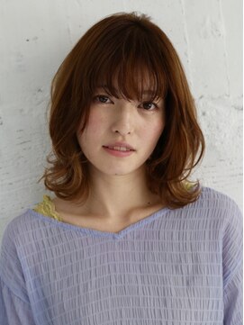 コム(com by neolive) 外はねモテミディ