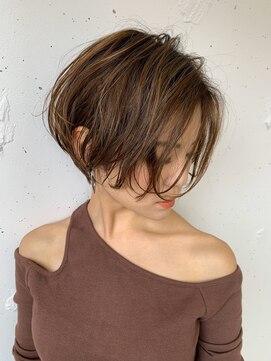 ヴェイン 渋谷(vain) 【vainオフィスハイライト】前下がりハンサムショート