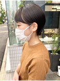 シンプルなコンパクトショート