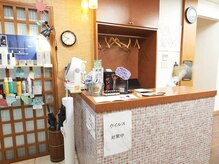 店販コーナー　様々な商品をご用意しております。【新大塚駅】