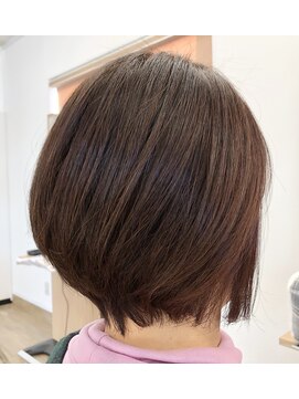 ビアス(Vias) ショートボブ