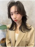 ダークグレージュアドミオ透明感カラーレイヤーカット
