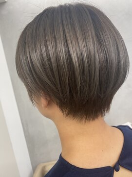 インビテーション(invitation) 大人ショート◎ラベンダーアッシュカラー