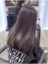 ソヨン 栄2号店(SOYON)&nbsp;黒髪/グレーベージュ/レイヤーロング/前髪パーマ/髪質改善