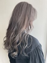 アウリィ(Aulii) 明るめグレージュ