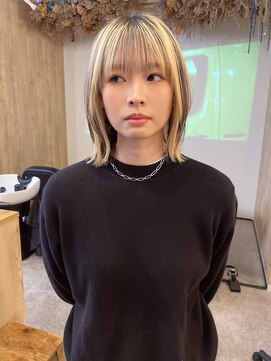 バウム(BAUM) ぱつっとレイヤーボブスタイル